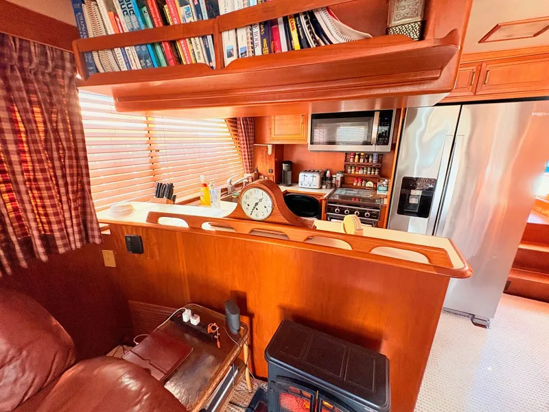 Slide: The Image of Ocean Alexander 50 MK II PHMY 1985 - 64