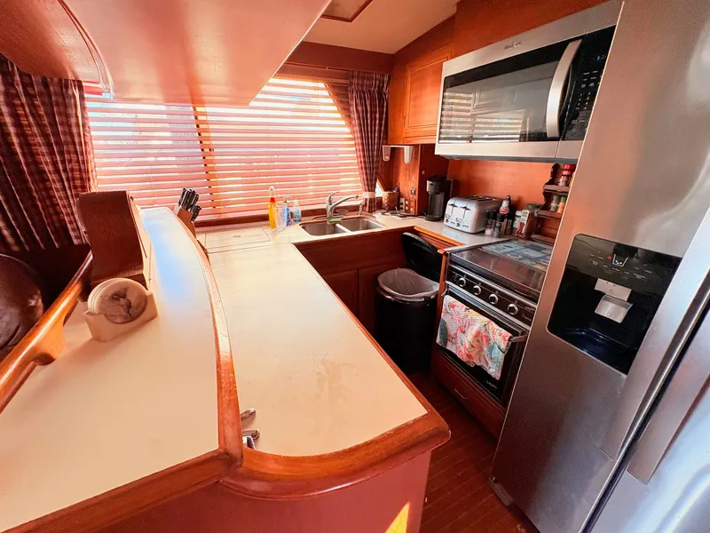 Slide: The Image of Ocean Alexander 50 MK II PHMY 1985 - 66