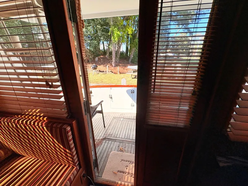 Slide: The Image of Ocean Alexander 50 MK II PHMY 1985 - 69