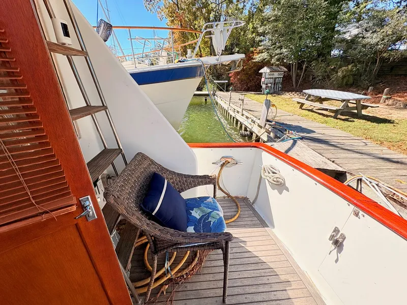 Slide: The Image of Ocean Alexander 50 MK II PHMY 1985 - 71