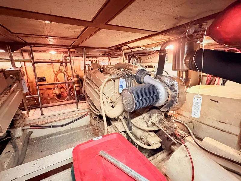 Slide: The Image of Ocean Alexander 50 MK II PHMY 1985 - 81