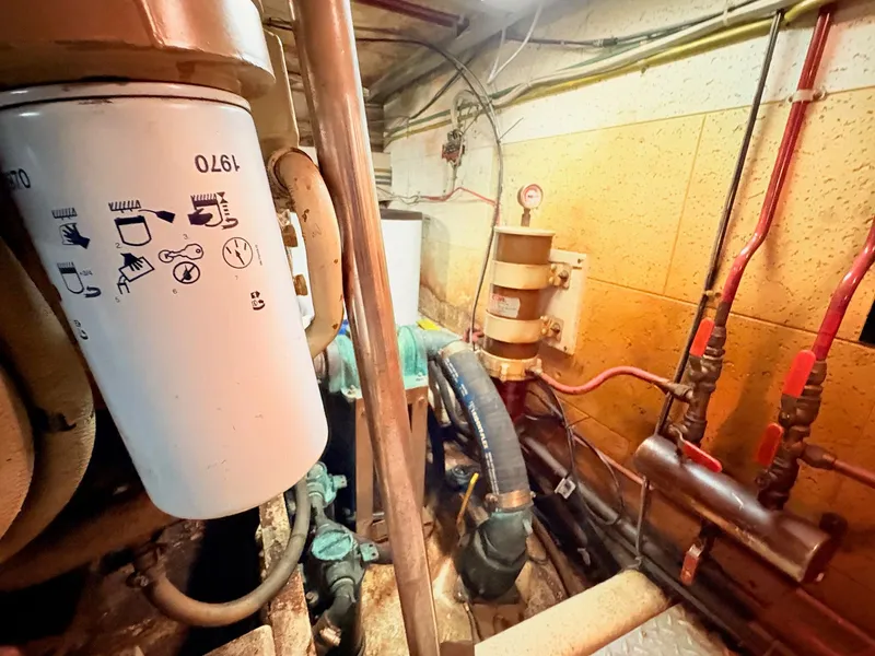 Slide: The Image of Ocean Alexander 50 MK II PHMY 1985 - 84