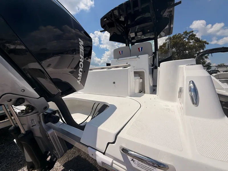 Slide: The Image of Wellcraft 243 Fisherman 2026 - 11