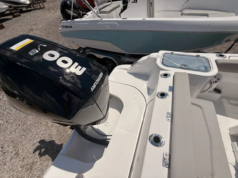 Slide: The Image of Wellcraft 243 Fisherman 2026 - 15