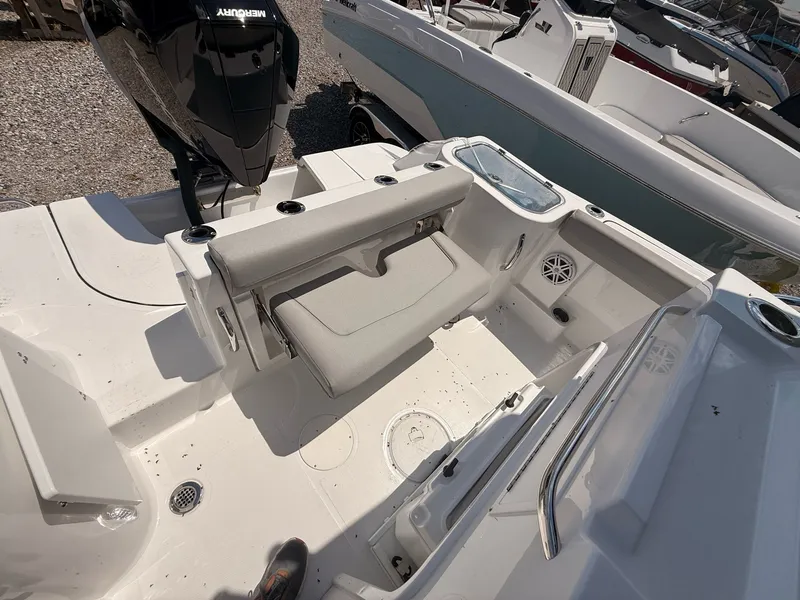 Slide: The Image of Wellcraft 243 Fisherman 2026 - 23