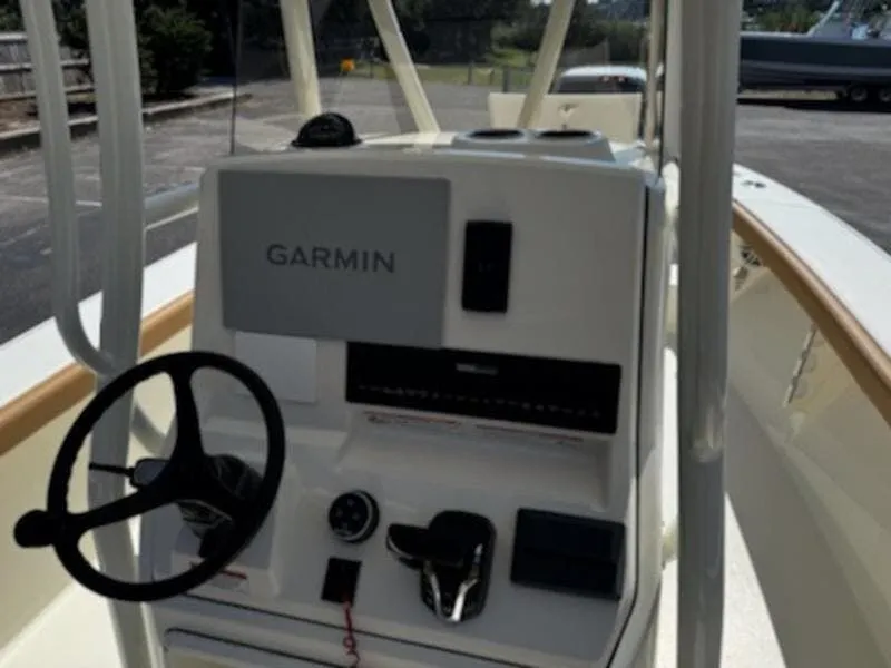 Slide: The Image of Pathfinder 2700 Open 2025 - 12