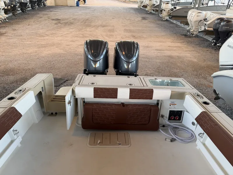 Slide: The Image of Parker Marine 287 Explorer 2026 - 12