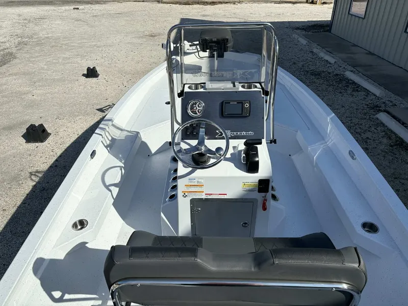 Slide: The Image of Xpress H22B Bay 2026 - 10