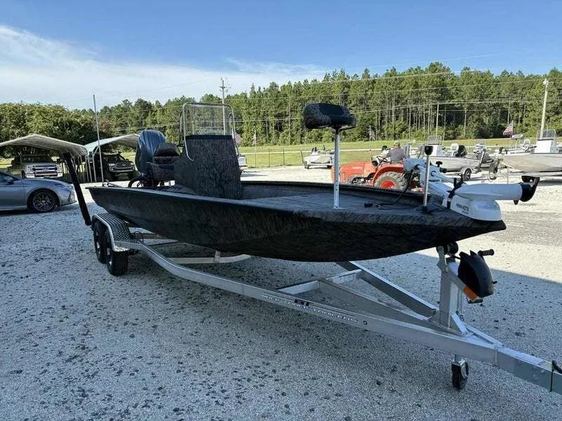 Slide: The Image of Xpress Hyper-Lift Bay Series 210 BAY 2026 - 4