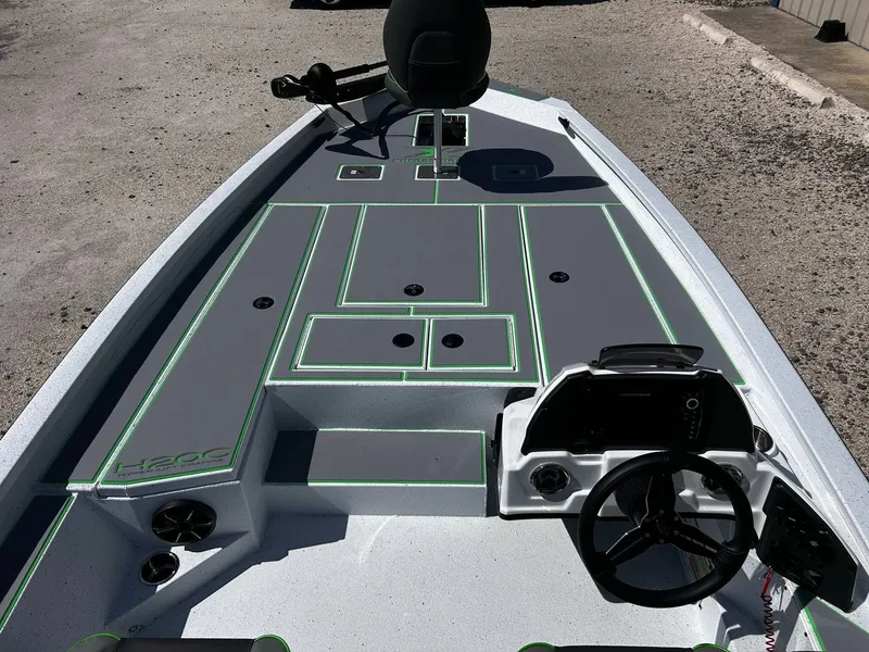 Slide: The Image of Xpress Hyper-Lift Crappie Series H20C 2025 - 13