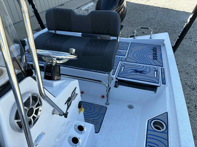 Slide: The Image of Xpress Hyper-Lift Bay Series H20 BAY LOADED 2026 - 7