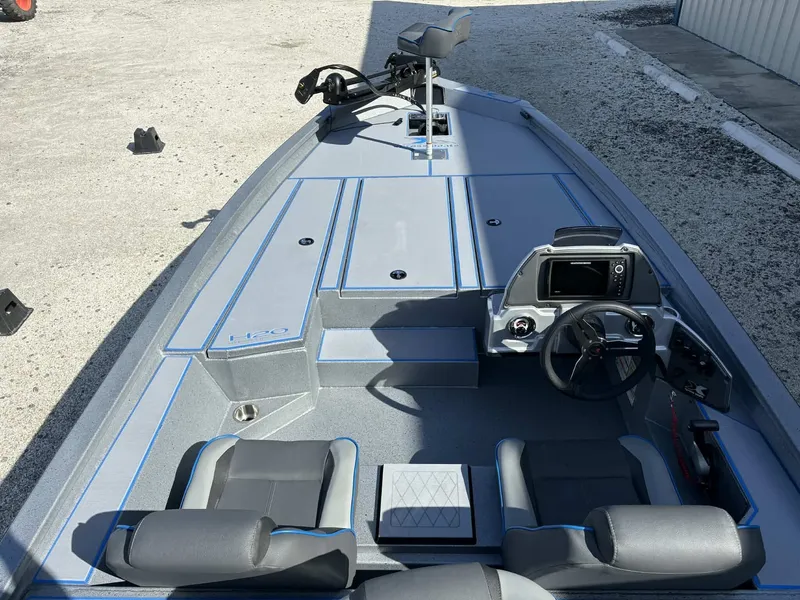 Slide: The Image of Xpress Hyper-Lift Bass Series H20 2026 - 15