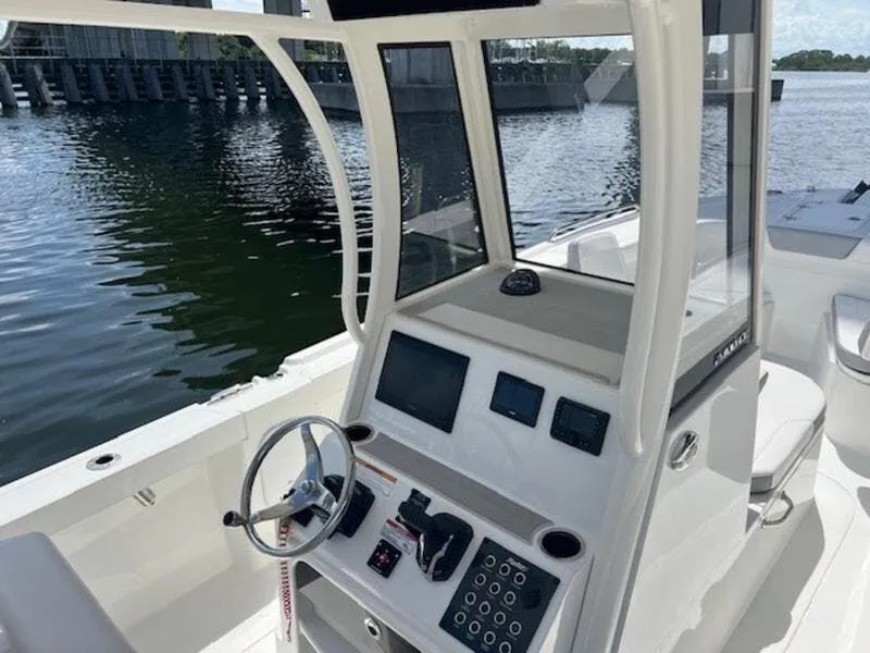 Slide: The Image of Parker Marine 2400 2025 - 15