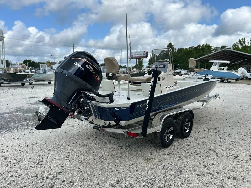 Slide: The Image of Xpress H22B Bay 2025 - 6