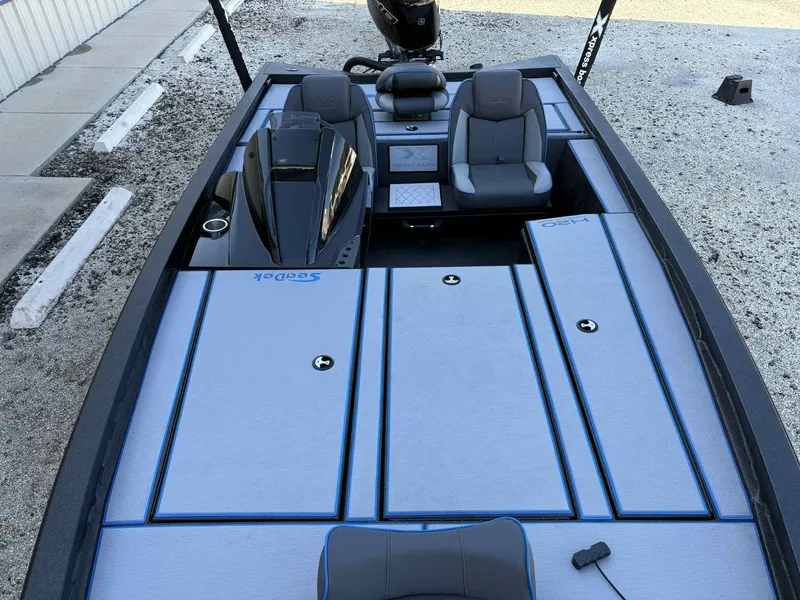 Slide: The Image of Xpress Hyper-Lift Bass Series H20 2026 - 9