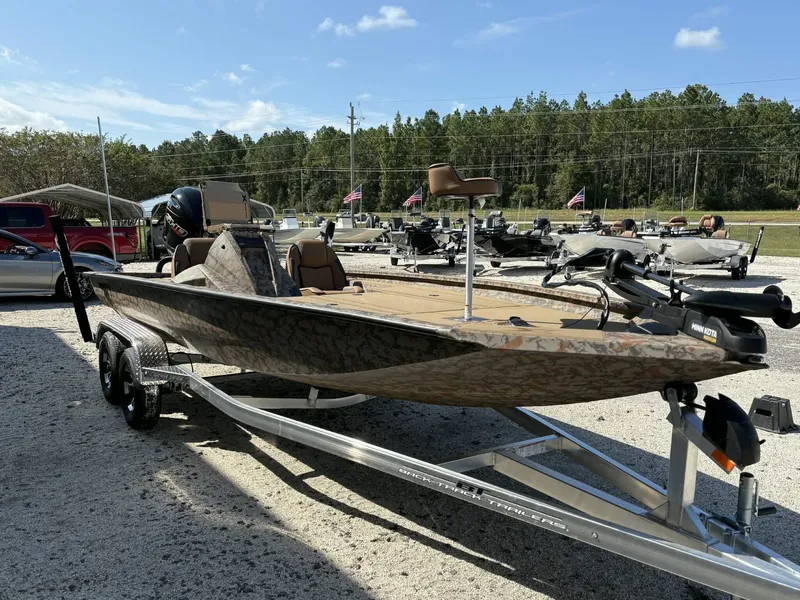 Slide: The Image of Xpress Hyper-Lift Bass Series H20 2026 - 4