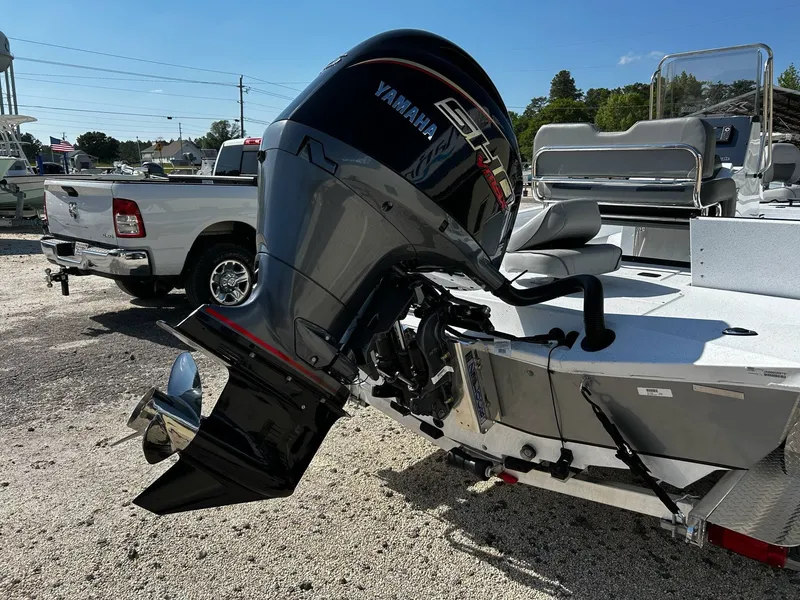 Slide: The Image of Xpress H22B Bay 2025 - 8