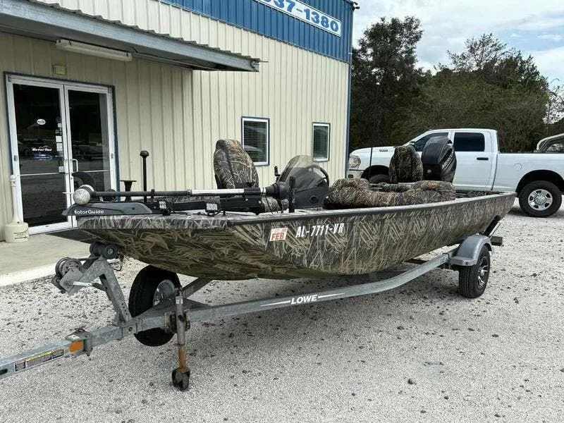 Slide: The Image of Lowe Stinger ST175 2016 - 10