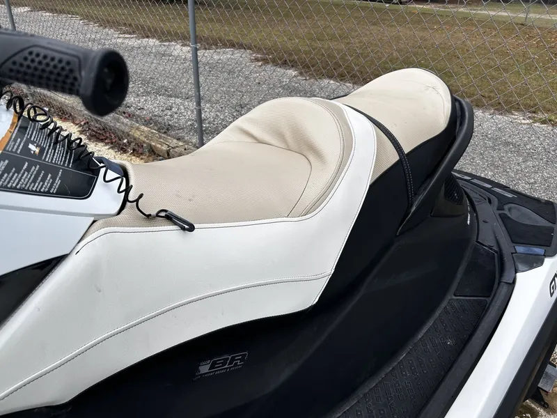 Slide: The Image of Sea-Doo GTX GTX S 155 2013 - 5