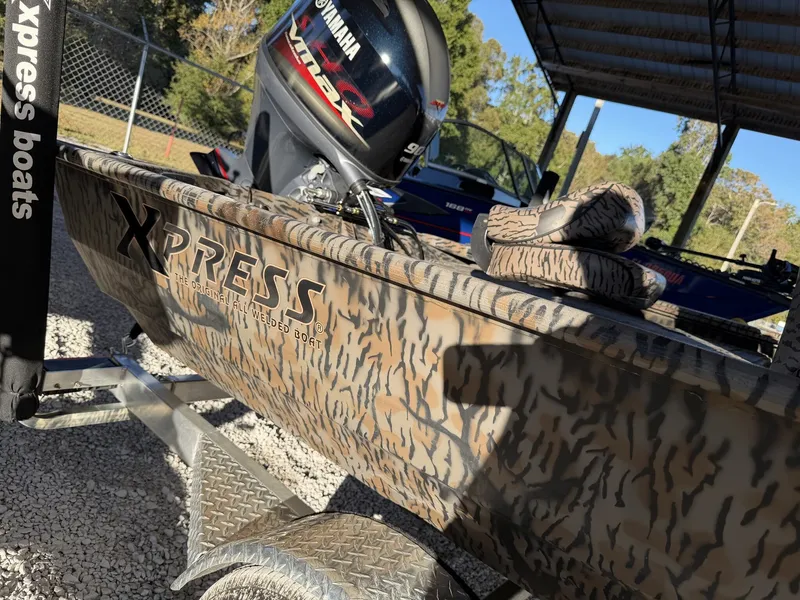 Slide: The Image of Xpress XP185 Catfish 2025 - 7