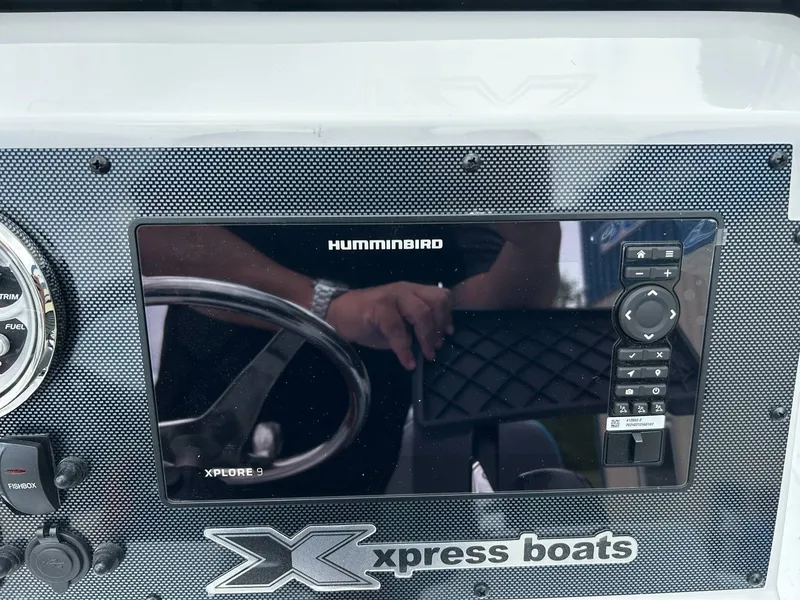 Slide: The Image of Xpress X23B Bay Lounge 2025 - 17