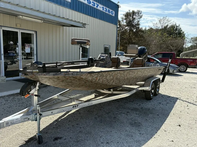 Slide: The Image of Xpress Hyper-Lift Bass Series H20 2026 - 6