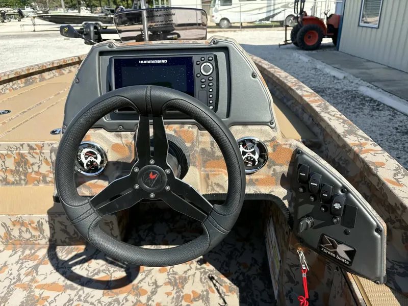 Slide: The Image of Xpress Hyper-Lift Bass Series H20 2026 - 9