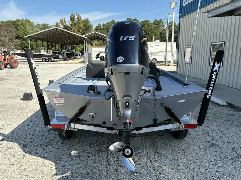 Slide: The Image of Xpress Hyper-Lift Bass Series H20 2026 - 6