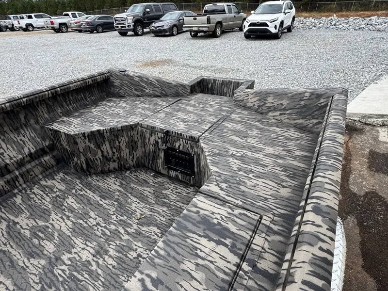 Slide: The Image of Reaper Boats 656 2026 - 5