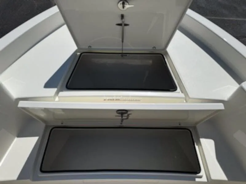 Slide: The Image of Pathfinder 2700 Open 2025 - 7