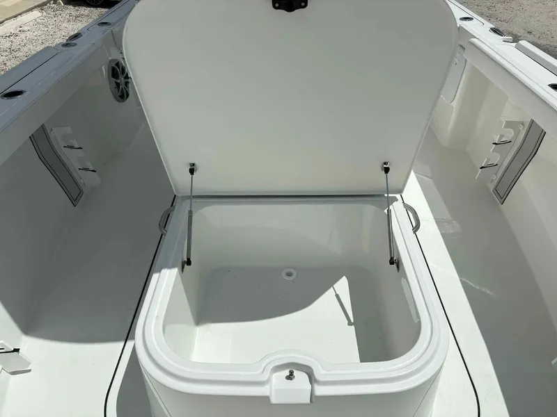 Slide: The Image of Parker Marine 274 Fathom 2026 - 11