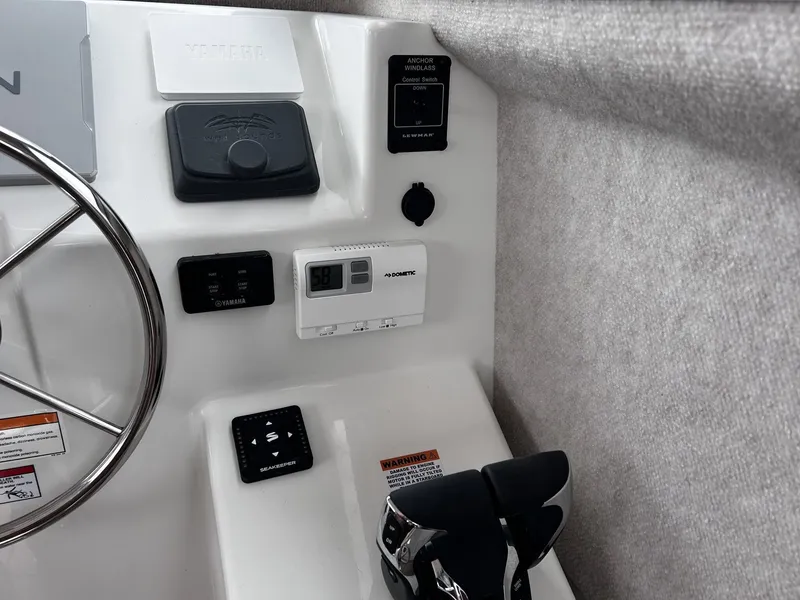 Slide: The Image of Parker Marine 287 Explorer 2026 - 32