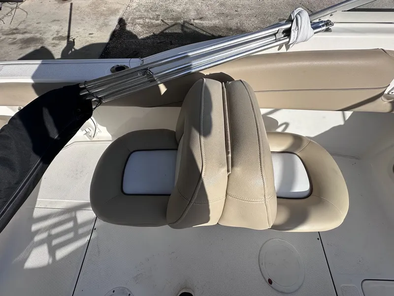 Slide: The Image of Key West 211 Dual Console 2016 - 7