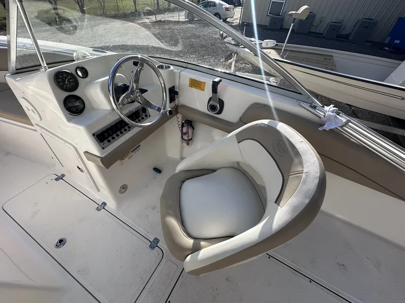 Slide: The Image of Key West 211 Dual Console 2016 - 8