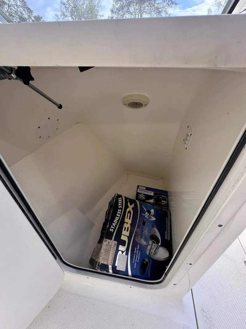 Slide: The Image of Key West 211 Dual Console 2016 - 9