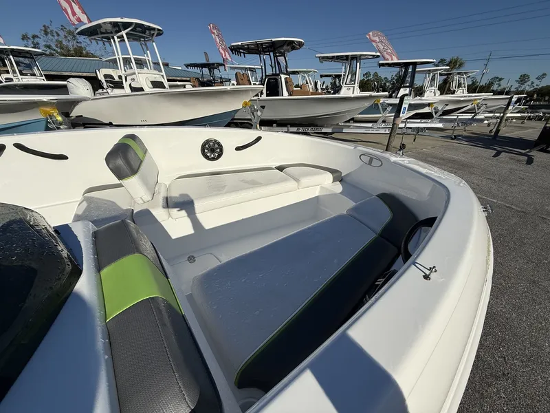 Slide: The Image of Tahoe T16 2022 - 9