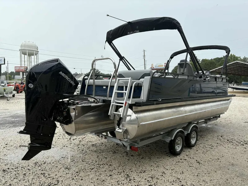 Slide: The Image of Avalon Venture 85 23 VERSA FISH 2025 - 5