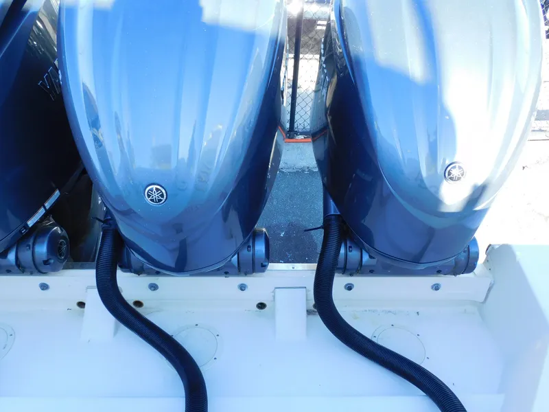 Slide: The Image of Grady-White Express 360 2007 - 13