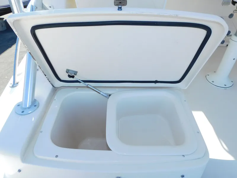 Slide: The Image of Grady-White Express 360 2007 - 35