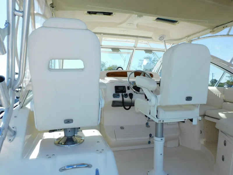 Slide: The Image of Grady-White Express 360 2007 - 37