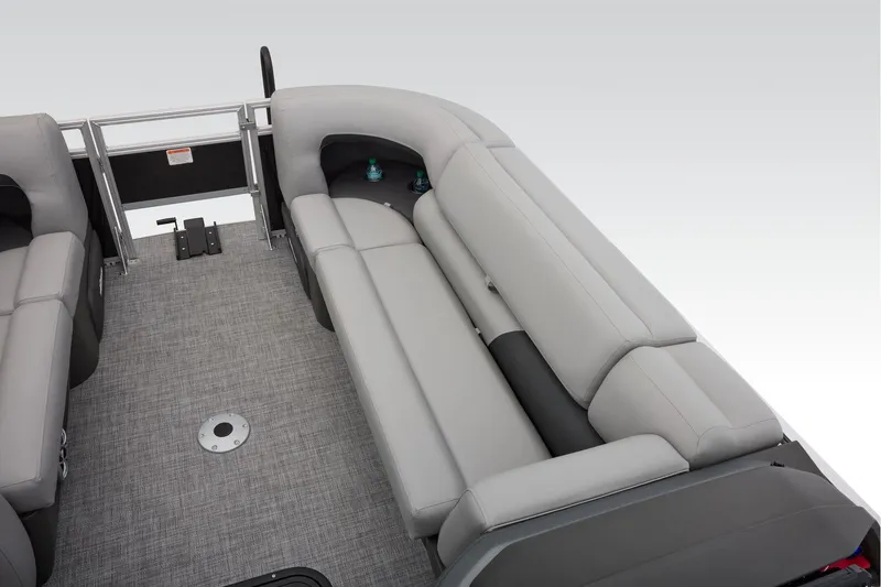 Slide: The Image of Sun Tracker SportFish 22 XP3 2026 - 50