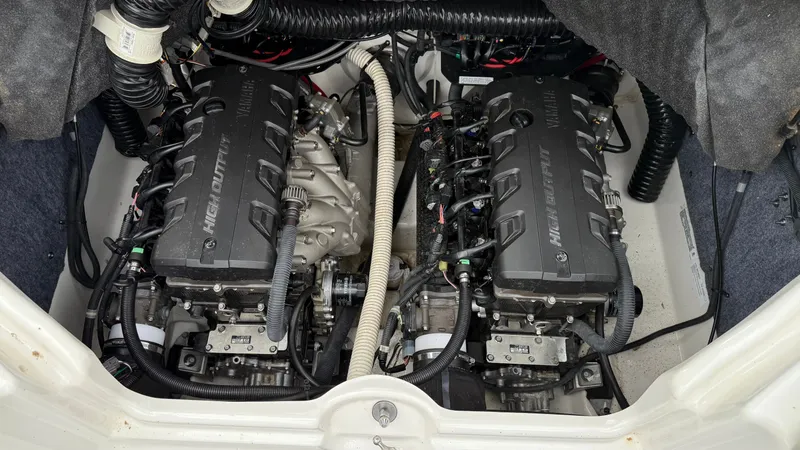 Slide: The Image of Yamaha AR240 2019 - 6