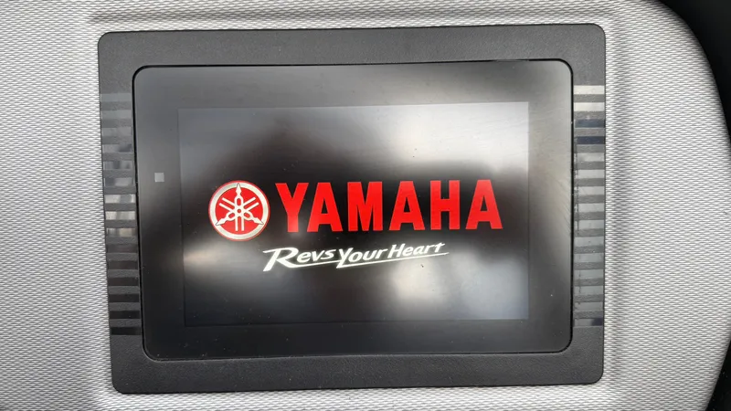Slide: The Image of Yamaha AR240 2019 - 8