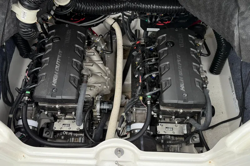 Slide: The Image of 2019 Yamaha AR240 boat engines, high output, detailed view. - 7