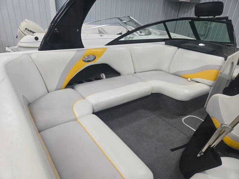 Slide: The Image of Malibu 21 V-RIDE 2006 - 7