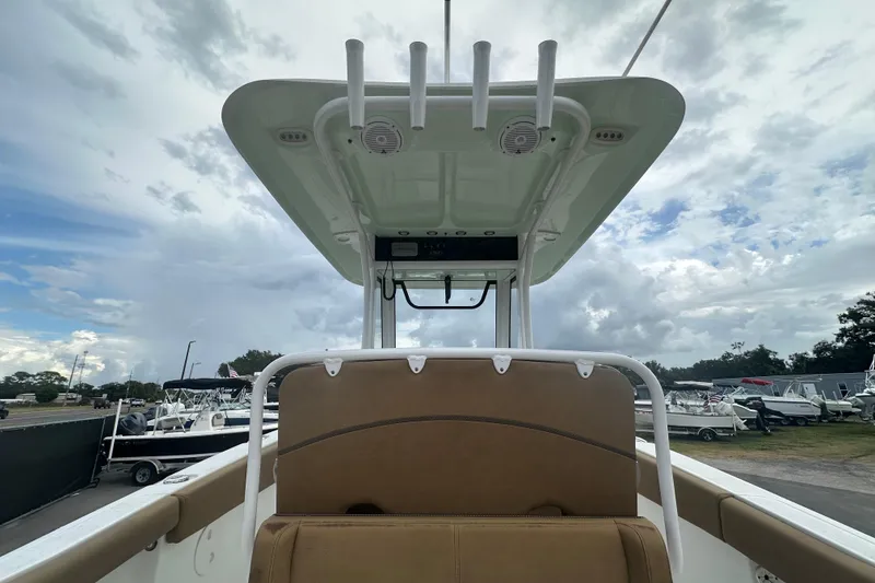 Slide: The Image of Brown seating on 2020 Sea Hunt Ultra 255 SE boat, showing wear and tear. - 25