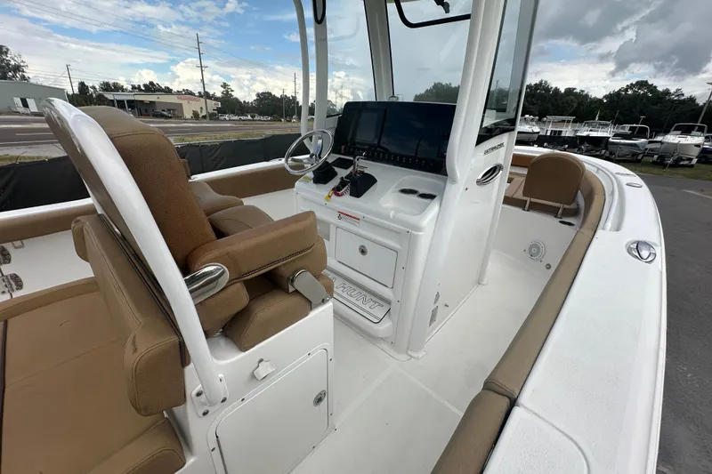 Slide: The Image of Interior view of 2020 Sea Hunt Ultra 255 SE boat with navigation system. - 41