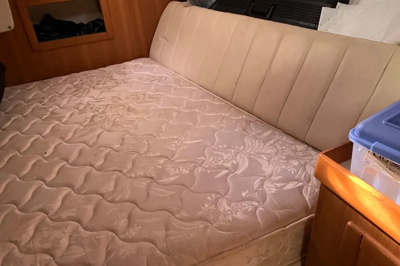 Slide: The Image of Interior cabin of 2008 Catalina 350 MkII with a comfortable bed. - 19