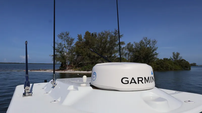 Slide: The Image of Yellowfin 32 Offshore 2022 - 55