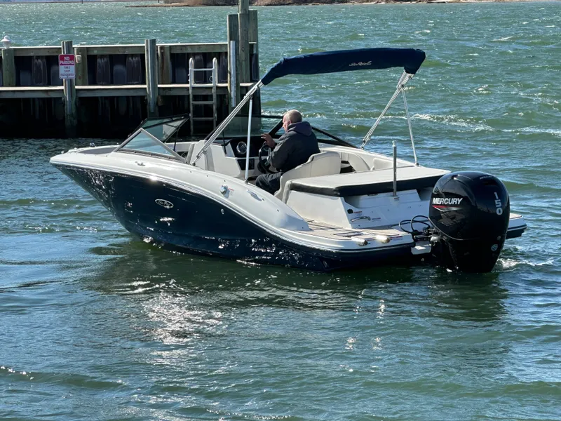 Slide: The Image of Sea Ray SPX 190 Outboard 2022 - 9